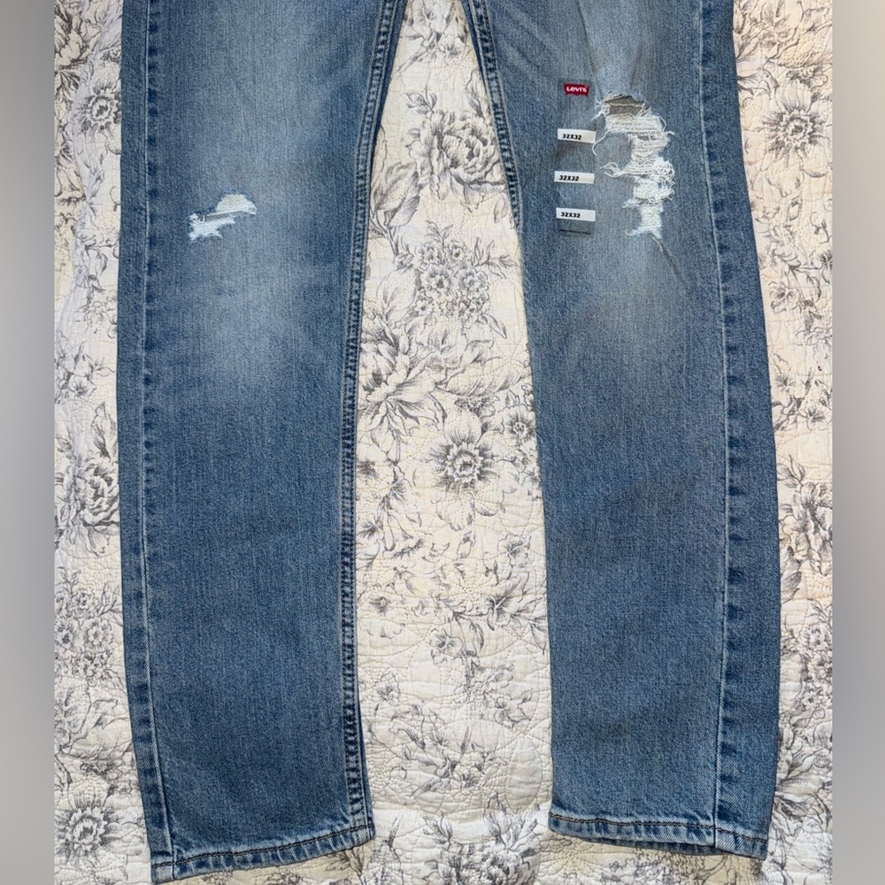 Levi's Men's Light Blue Skinny Jeans - Picture 4 of 9